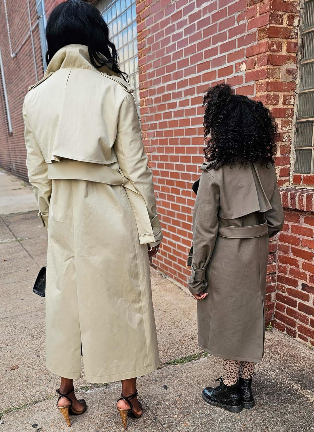 ME2070N5 Misses' Slim Trench Coat Sewing Pattern Packet by Beaute' J'Adore, Design Code ME2070, Sizes 10-12-14-16-18